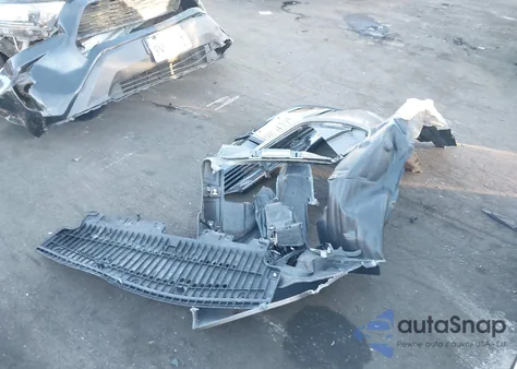 2019 Toyota Corolla Le z USA, uszkodzony, nr VIN 5YFBURHE0KP904943